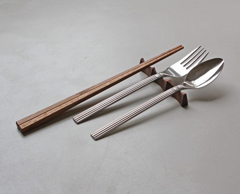 Cutlery rest