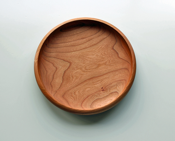 木工旋盤で作った木の皿