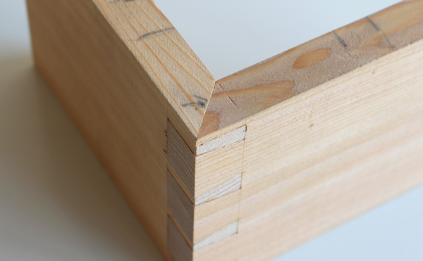 Through Dovetail Miter Joint