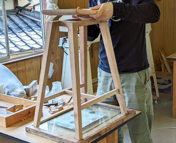 ハイスツールの座面