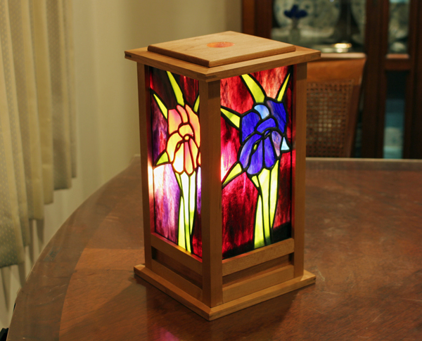 ステンドグラスのランタン