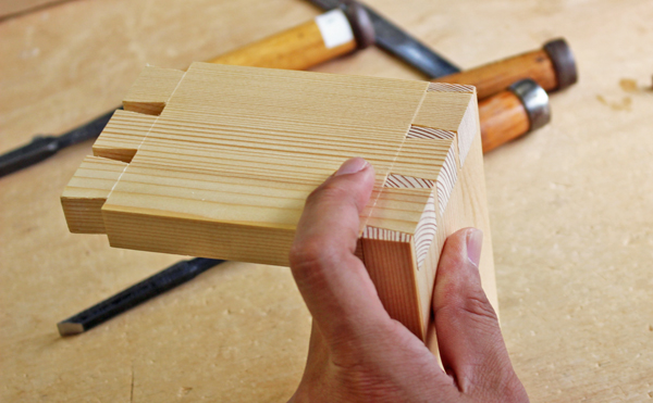 通し蟻組接ぎの画像