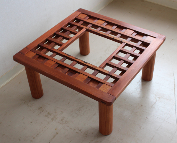 Japanese low table アクリル板を外したところ