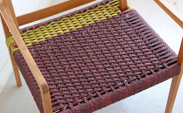 椅子のイグサ編み
