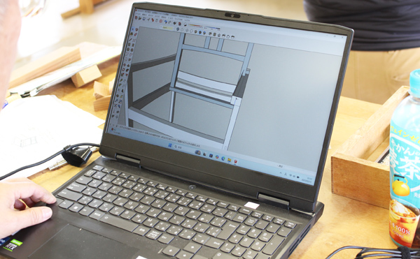 PCによる椅子の設計