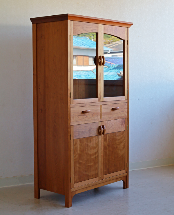 カップボード、食器棚