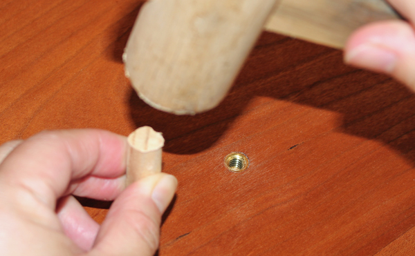 棚ダボ取り付け